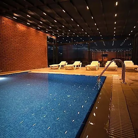 Roof Boutique & מלון 5*